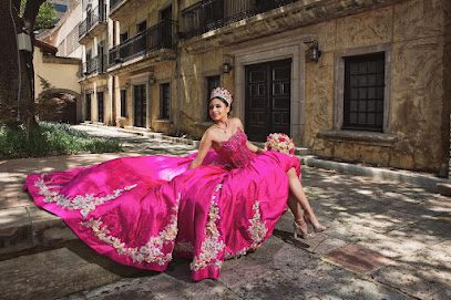 Yarely Clothing & Beauty Boutique en Irving TX