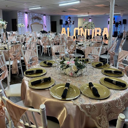Queen Lerma Ballroom Salon de Fiestas en Fort Worth, TX