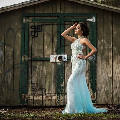 Aurora's Bridal en San Diego